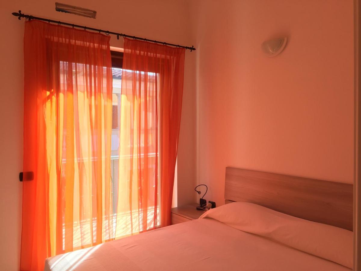Vila Cala Gavetta Marina Loft La Maddalena  Exteriér fotografie